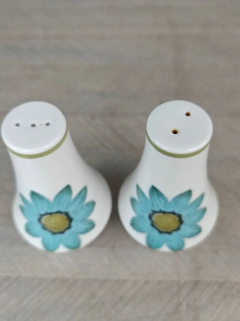 Vintage Noritake Ceramic Salt & Pepper Shakers Blue Floral Mid-Century Japan